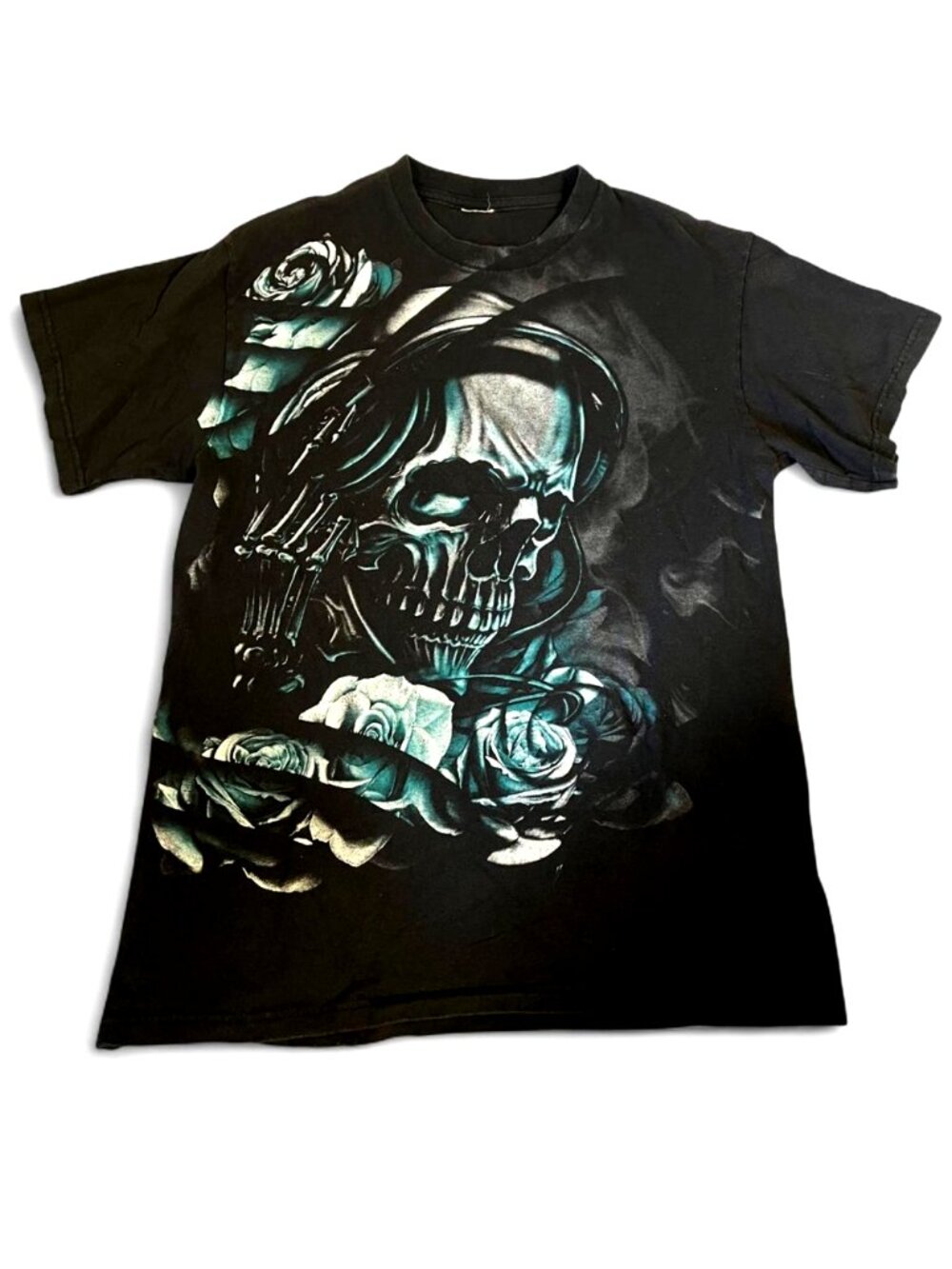 vintage black & blue skull and roses graphic tee